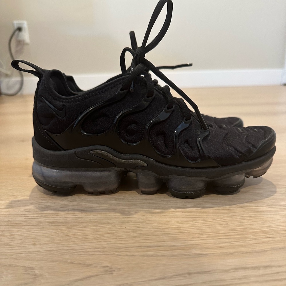 Nike Air VaporMax Plus “Triple Black”